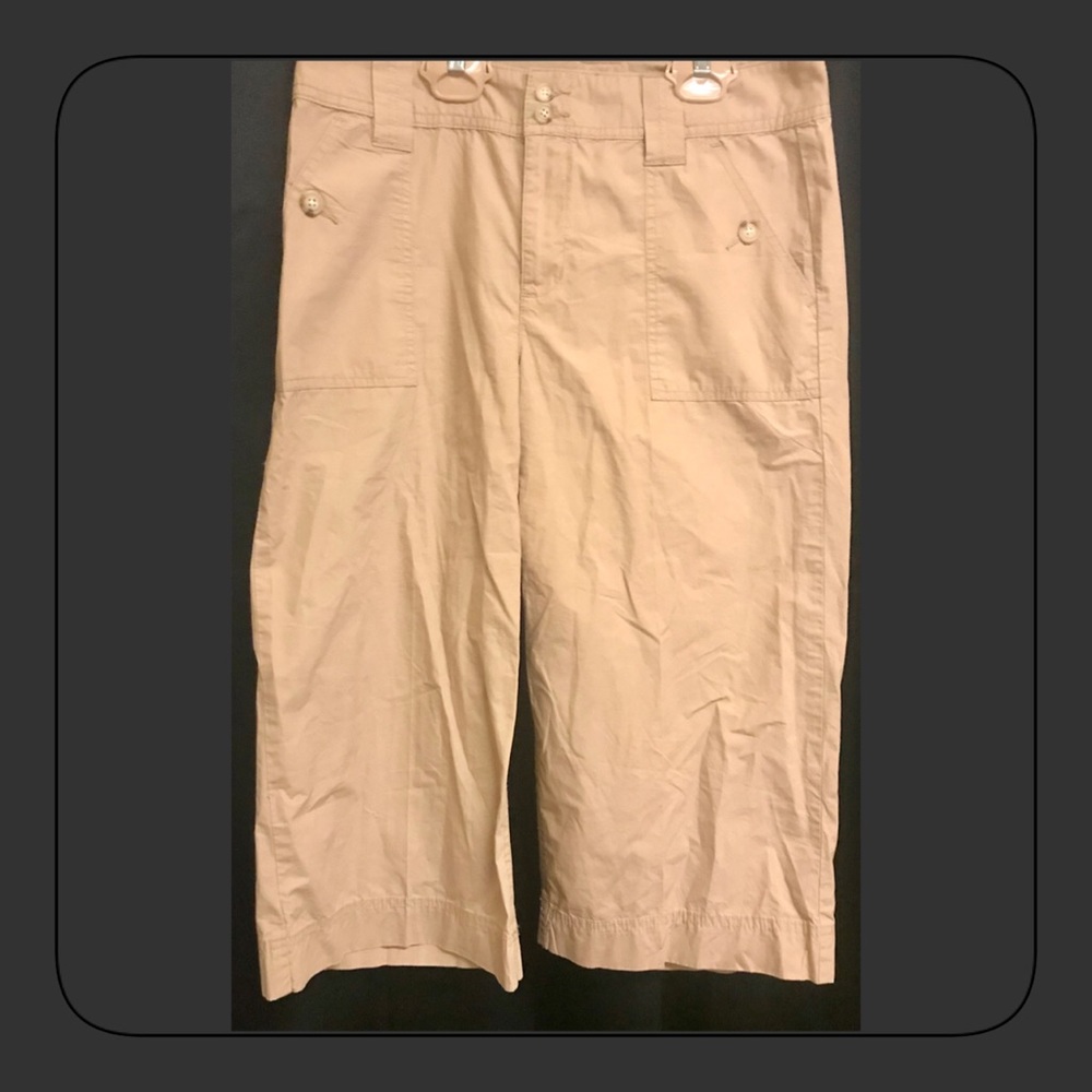 LAUREN RALPH LAUREN TAN CAPRI PANTS SIZE 8P NICE!